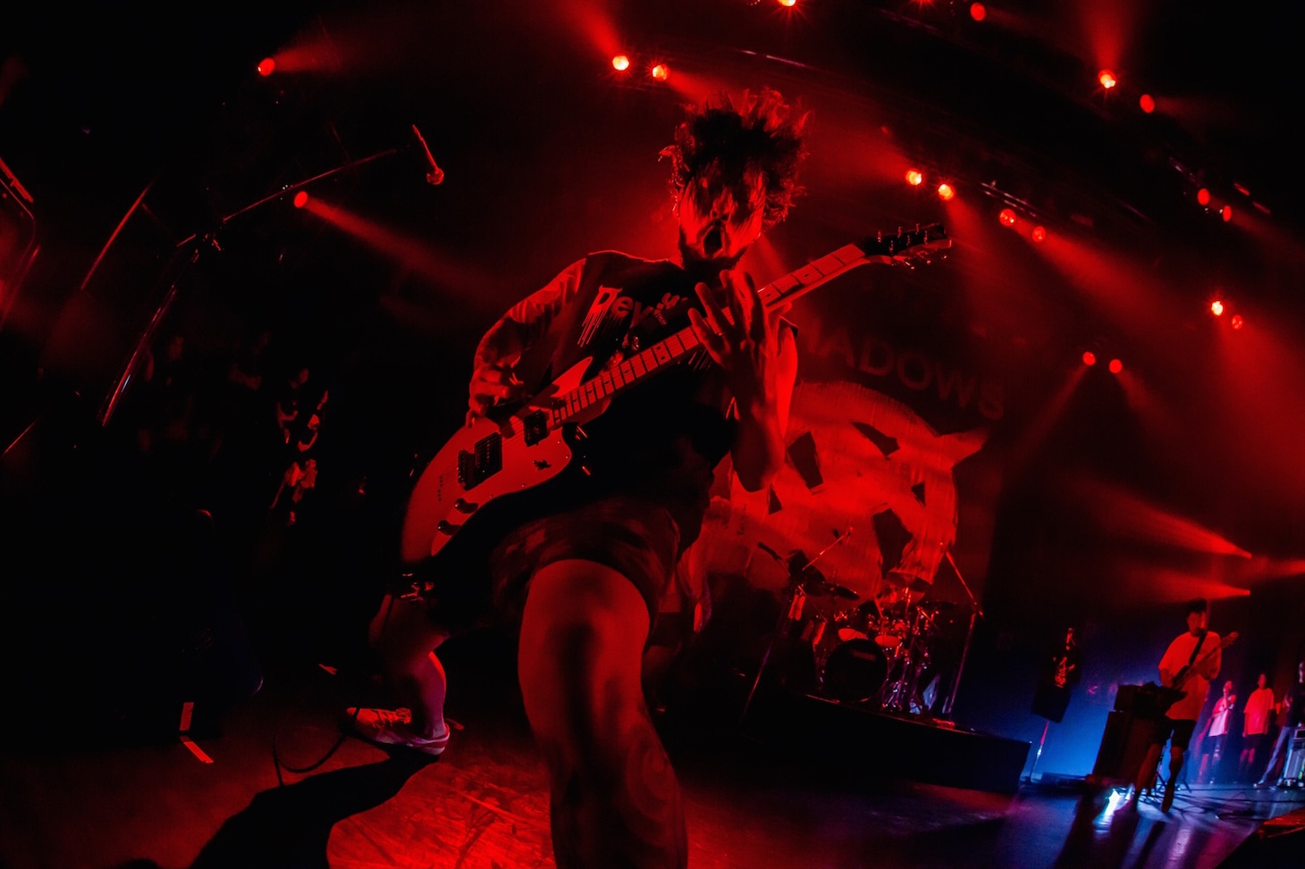 SHADOWS「OPERATION ATTIC TOUR」東京・TSUTAYA O-EAST公演の様子。（Photo by TAKASHI KONUMA）