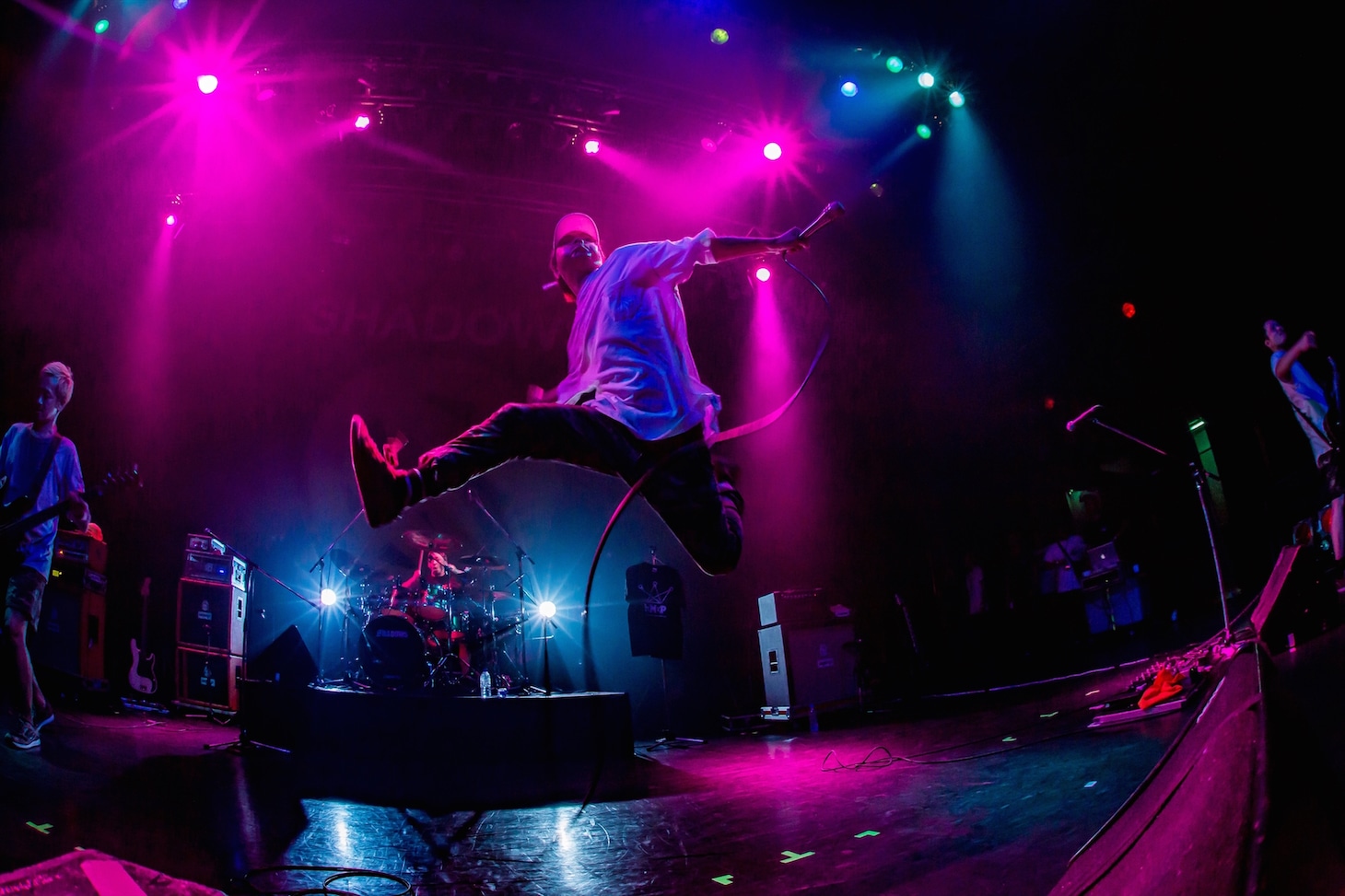 SHADOWS「OPERATION ATTIC TOUR」東京・TSUTAYA O-EAST公演の様子。（Photo by TAKASHI KONUMA）