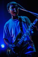 Takahiro（G, Vo / SHADOWS）（Photo by TAKASHI KONUMA）