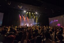 sora tob sakana「星間線上のサカナ」東京・WWW X公演の様子。（写真提供：Zi:zoo）