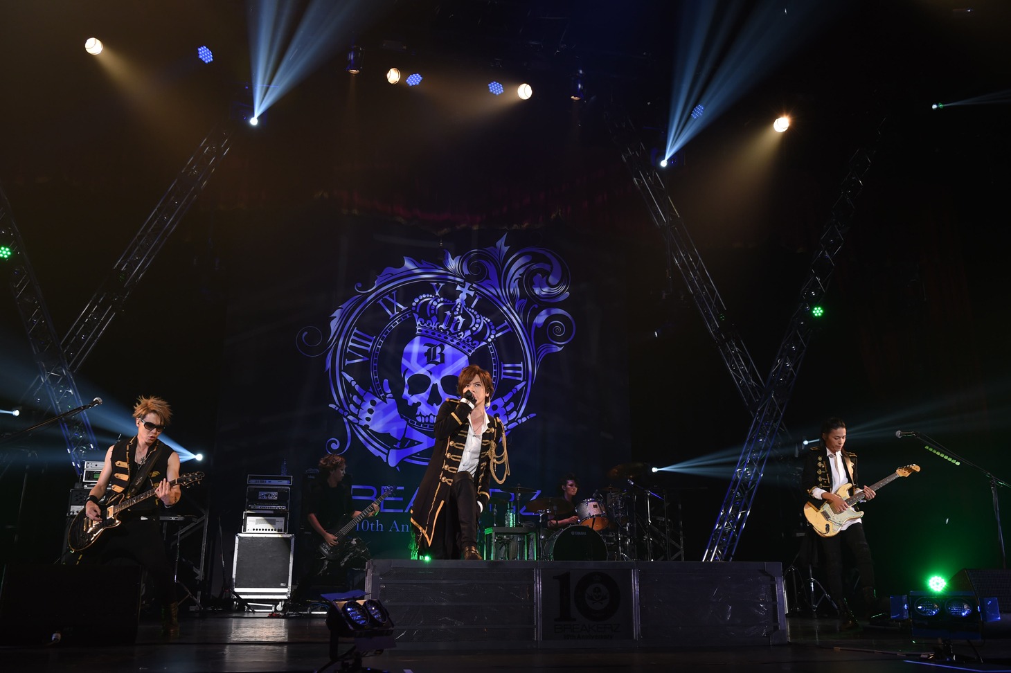 BREAKERZ（撮影：達川範一）