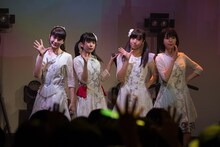 sora tob sakana「星間線上のサカナ」東京・WWW X公演の様子。（写真提供：Zi:zoo）