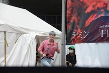 ステージに登場したテミン。