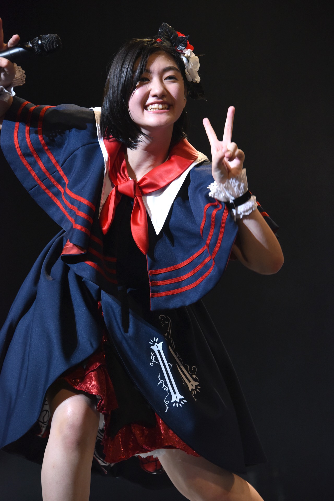 小林歌穂