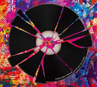 V.A.「THROW AWAY YOUR CDS GO OUT TO A SHOW」ジャケット