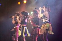 フィロソフィーのダンス「Do The Strand VOL.3」東京・新宿BLAZE公演の様子。（撮影：鳥居洋介）