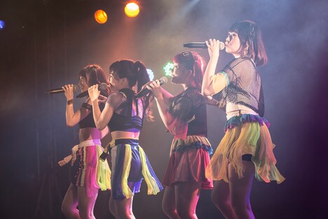 フィロソフィーのダンス「Do The Strand VOL.3」東京・新宿BLAZE公演の様子。（撮影：鳥居洋介）