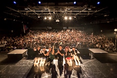 フィロソフィーのダンス新宿blazeワンマンでli Sa Xと共演 夏の新曲も初披露 音楽ナタリー フィロソフィーのダンス新宿blazeワンマンでli Sa Xと共演 夏の新曲も初披露 音楽ナタリー