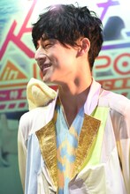 タクヤとユーキにスティックパンデザートを褒められたユースケ。