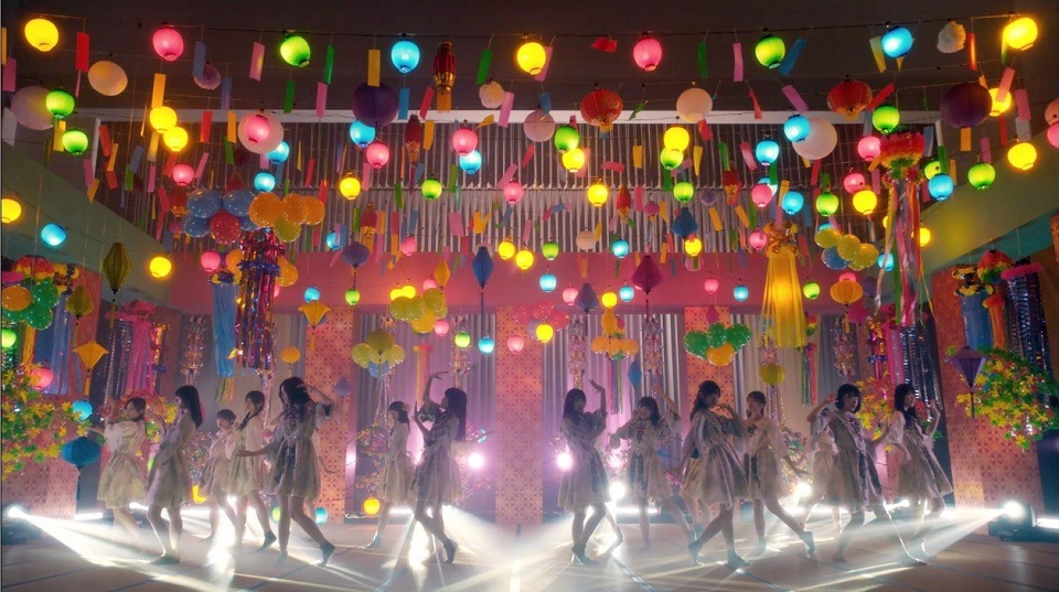 乃木坂46「逃げ水」MVより。