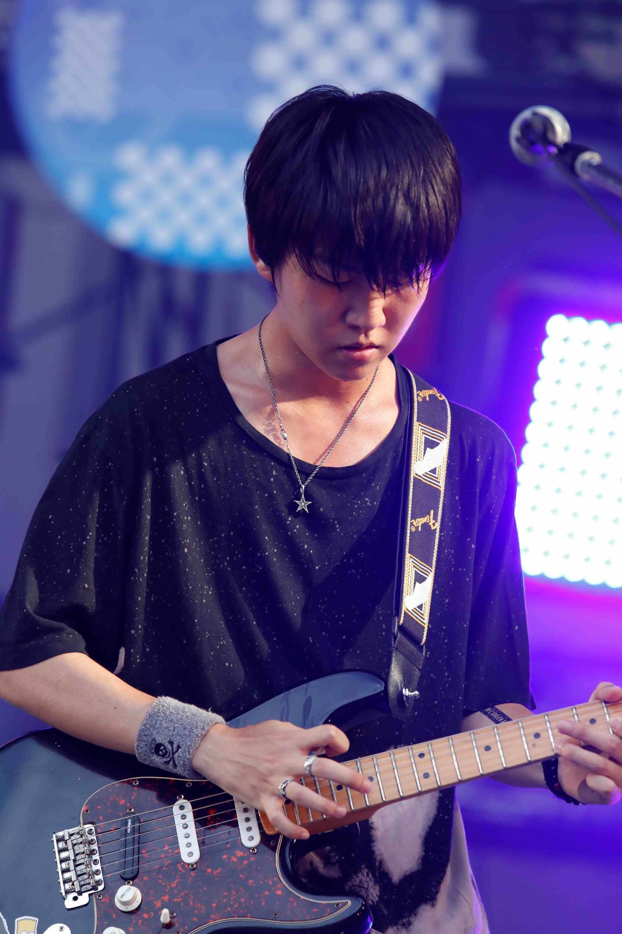若井滉斗（G）（撮影：ウチダ アキヤ）