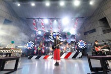 Mrs. GREEN APPLE（撮影：ウチダ アキヤ）