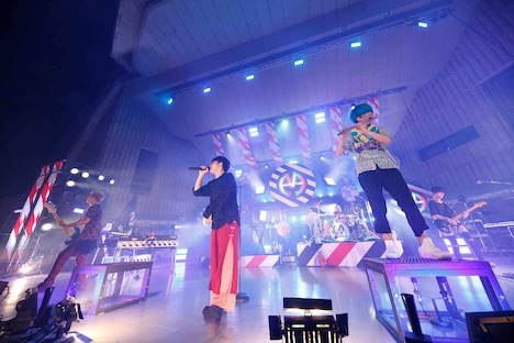 Mrs. GREEN APPLE（撮影：ウチダ アキヤ）