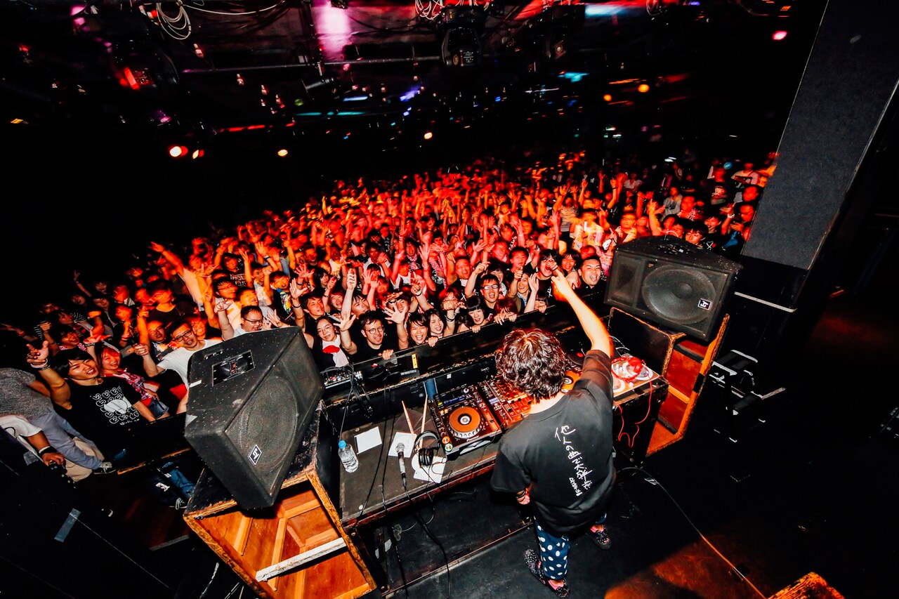 DJ＆ライブで大盛り上がり！「ピエールフェス」でアイドル、V系入り乱れる