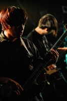 井澤惇（B / カオティック・スピードキング）（撮影：西槇太一）