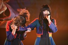 リンリンとアイナ・ジ・エンド。