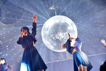 BiSHのライブの様子。