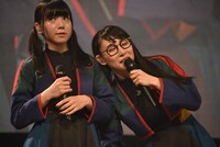 アユニ・Dとハシヤスメ・アツコ。