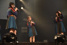 アユニ・D、モモコグミカンパニー、セントチヒロ・チッチ。