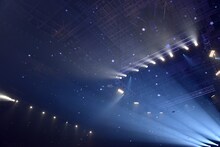 BiSH「プロミスザスター」の最中に降ってきた星型のカード。