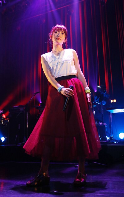 「小松未可子TOUR 2017 “Blooming Maps”」初日公演の小松未可子。（撮影：森久）