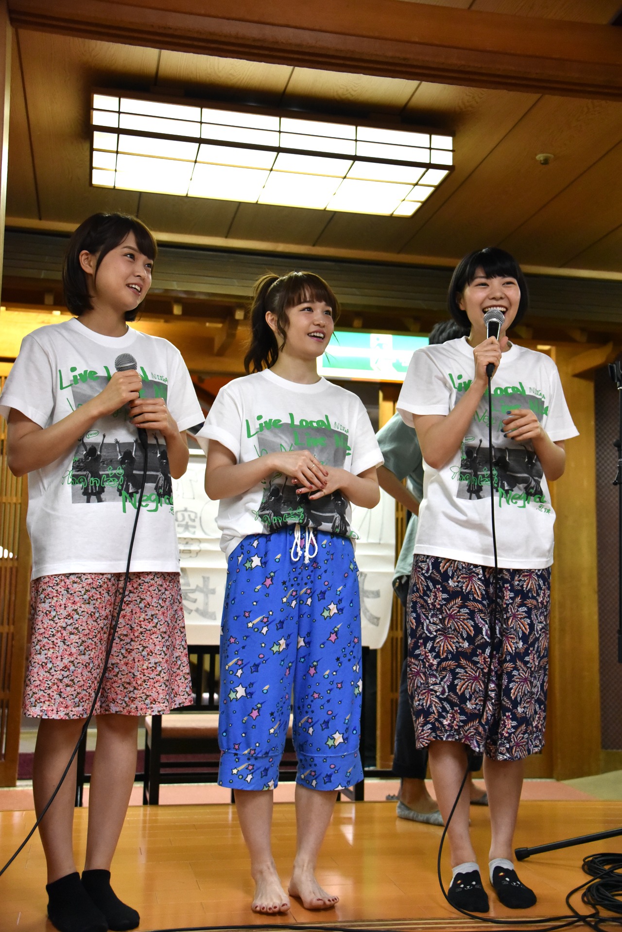 “ガチパジャマ”で宴会場に現れたNegicco。