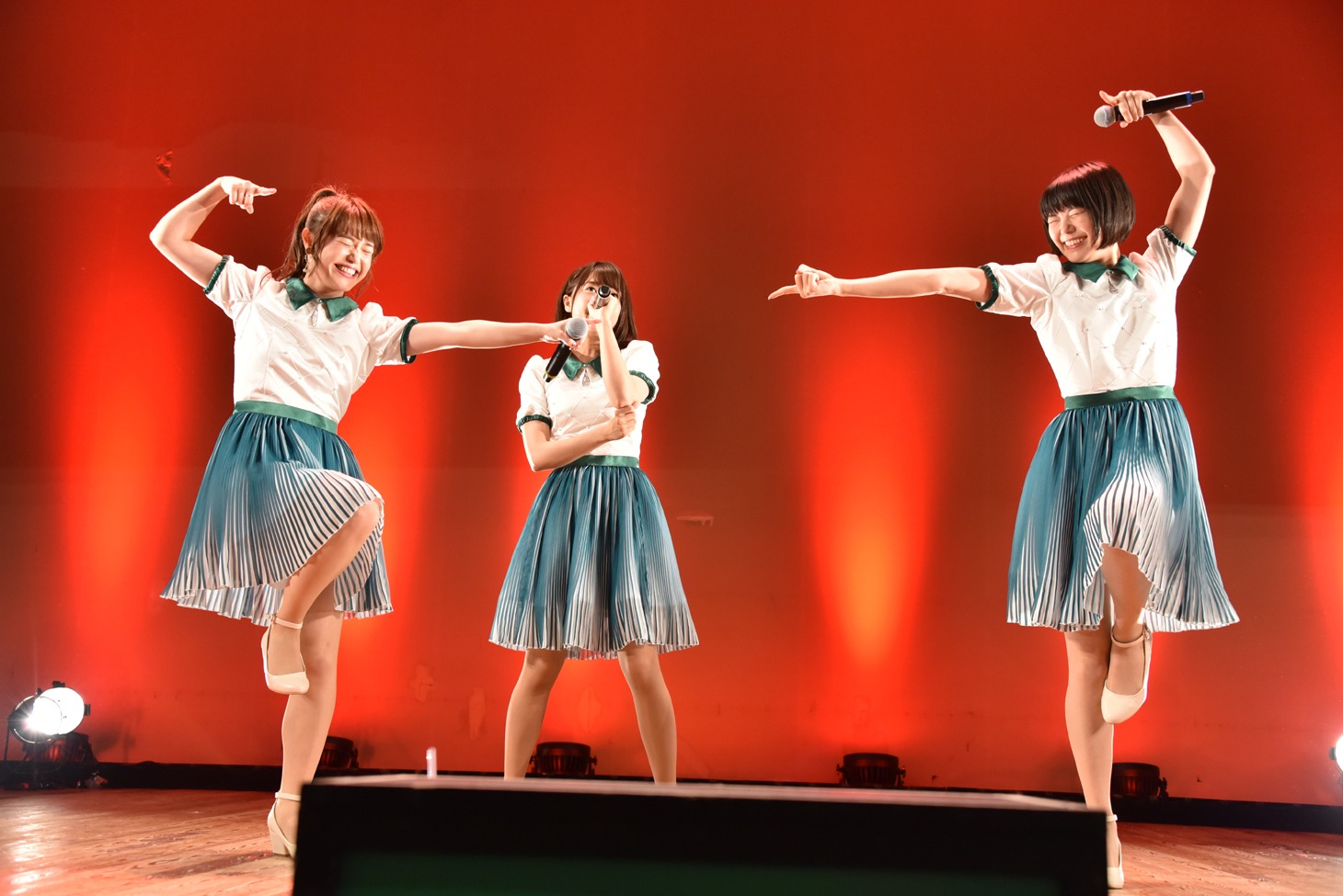「Negicco 5656大宴会祭」ライブの様子。