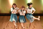 ラインダンスするNegicco。