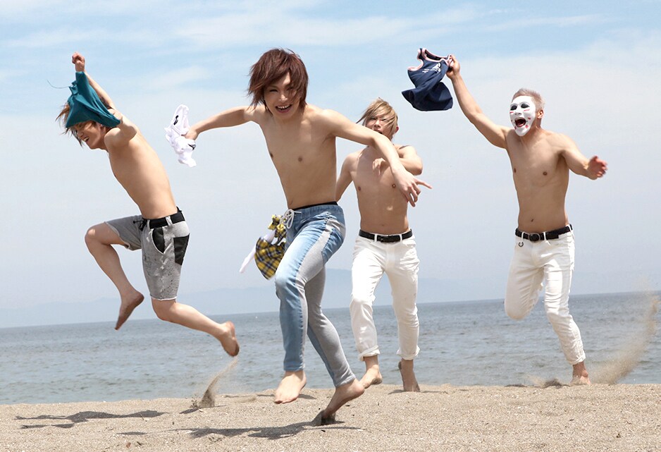 嘘が現実に！ゴールデンボンバー出演「ICE BOX」新CM、今夜テレビで1回
