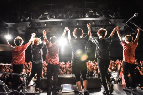 jealkb「jealkb TOUR 2017 IDENTITY」東京・WWW X公演の様子。（撮影：千佳）