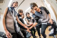 jealkb「jealkb TOUR 2017 IDENTITY」東京・WWW X公演より舞台裏の様子。（撮影：千佳）