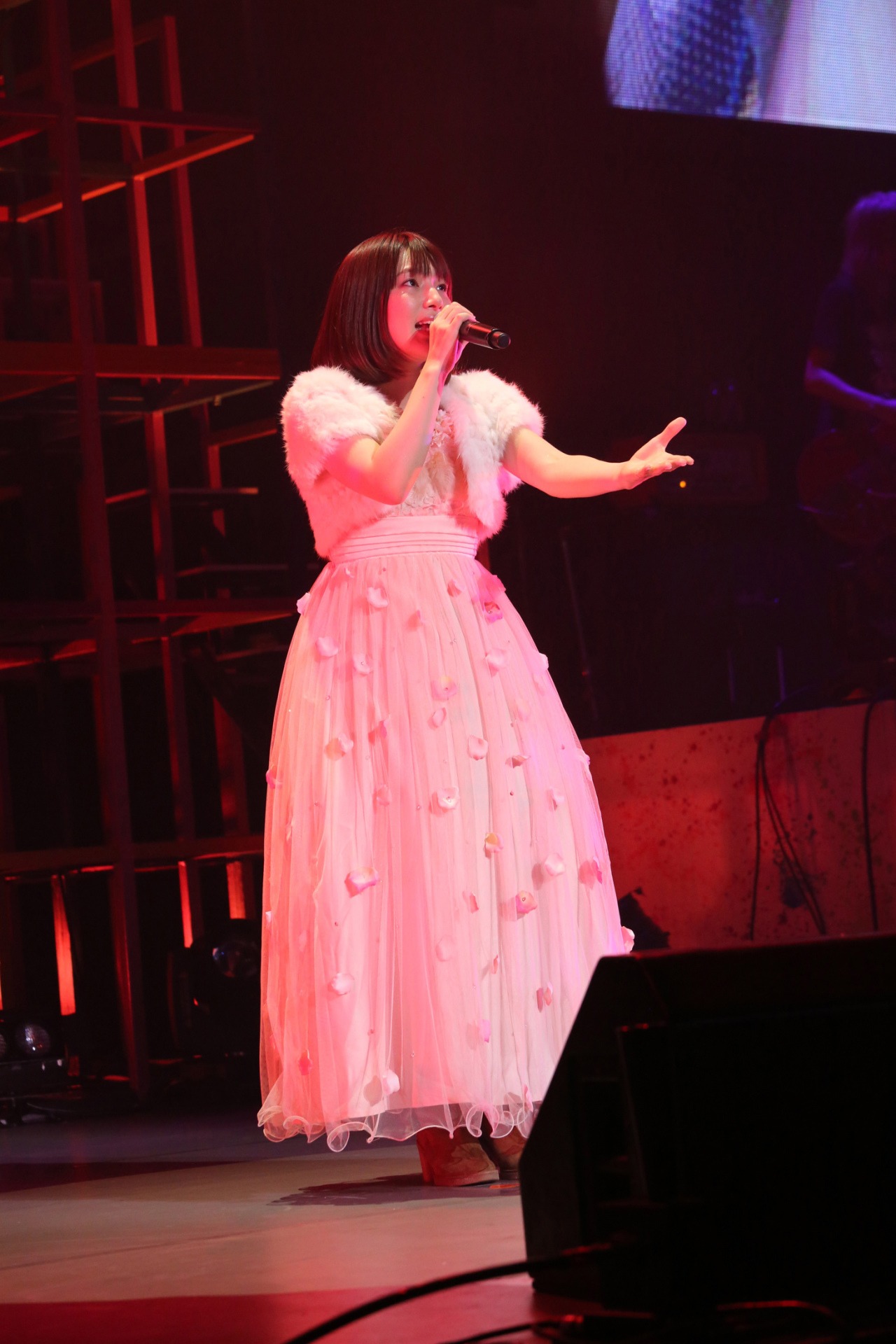 内田真礼