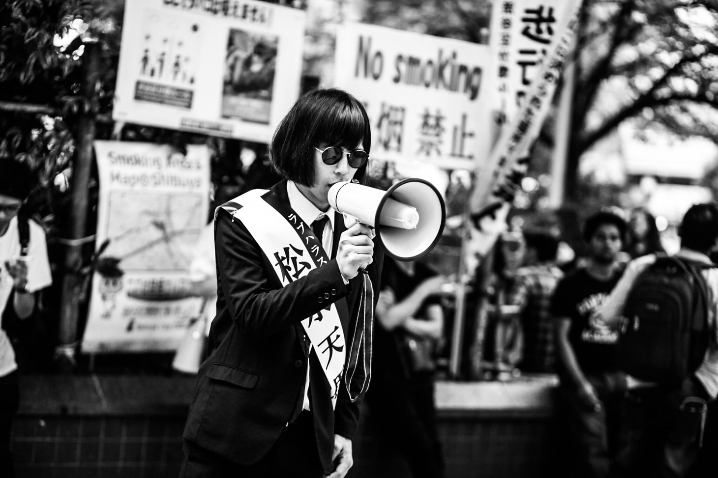 街頭演説の様子。