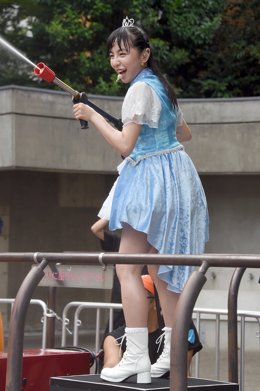 小高サラ