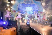 ときめき▽宣伝部「ときめき▽夏のびっちょり祭り2017」東京・日比谷野外大音楽堂公演の様子。