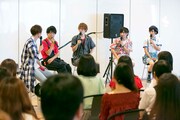 CUBERS「JUNON“CUBERS特集”記念 スペシャル感謝祭!」の様子。