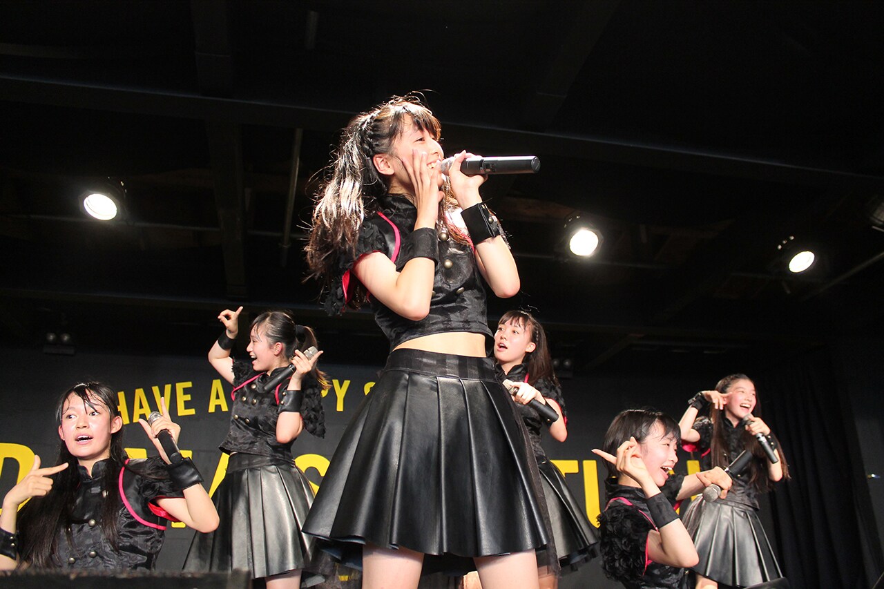 「OTODAMA SEA STUDIO 2017」に出演した桜エビ～ず。（提供：スターダストプロモーション）