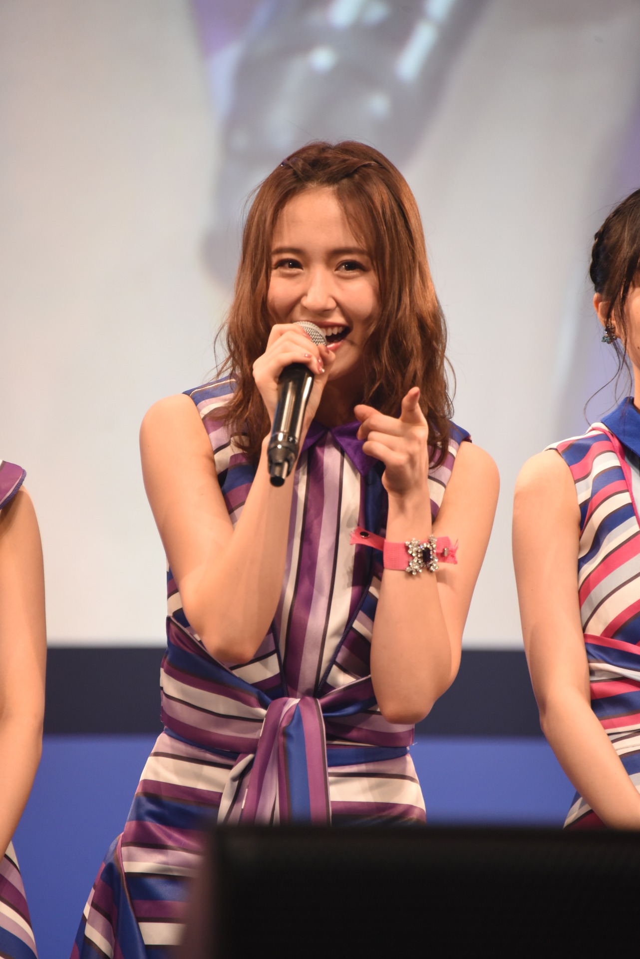 衛藤美彩