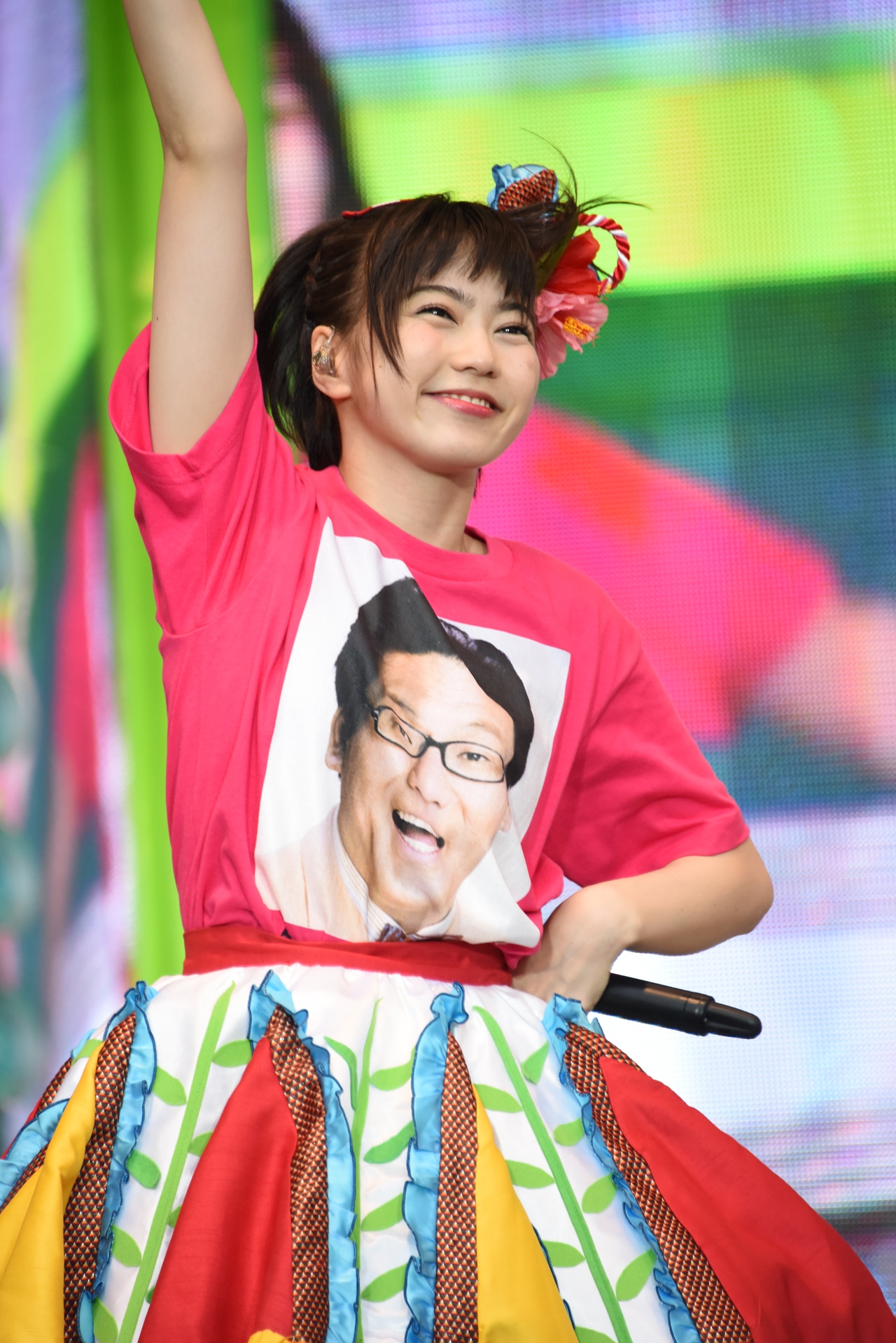 安本彩花