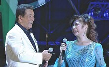 加山雄三と八代亜紀。(c)BS朝日