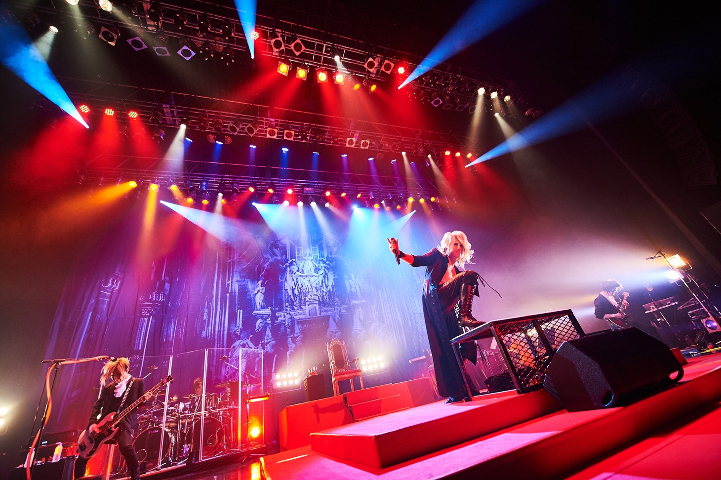 KAMIJO「Epic Rock Orchestra」東京・Zepp DiverCity Tokyo公演の様子。