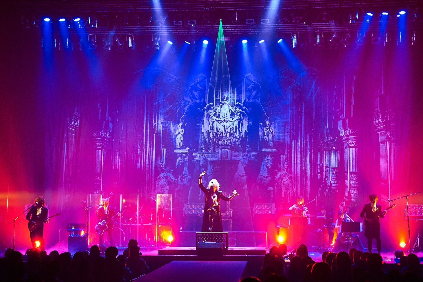KAMIJO「Epic Rock Orchestra」東京・Zepp DiverCity Tokyo公演の様子。