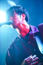 三原健司（Vo, G / フレデリック）（撮影：渡邉一生）