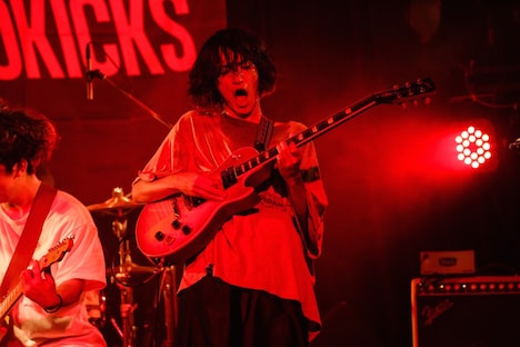 HARA-KUN（G, Cho / NECOKICKS）（撮影：白石達也）