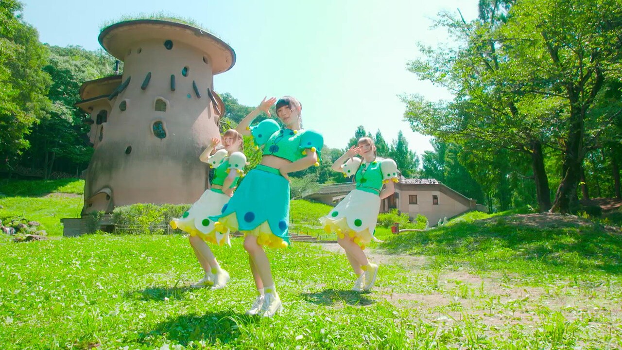 藤咲彩音率いるピンキー！ノーラ＆ペトラ、ムーミンの世界で踊るデビュー曲MV