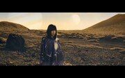 さユり、広大な大地を歩む「十億年」MV