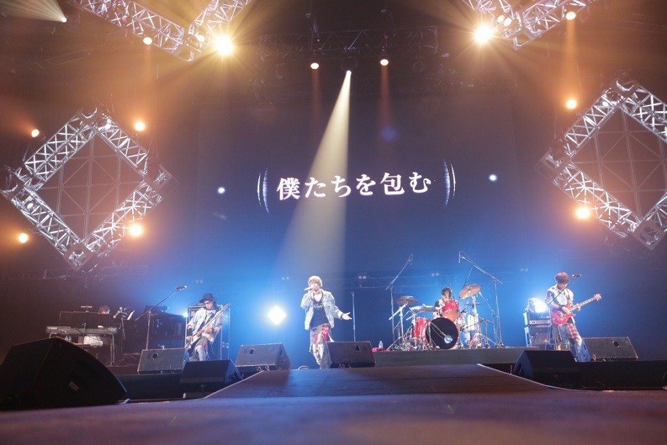 「スカパー！ サマーフェス 2017 powered by FULL CHORUS」でのThinking Dogs。（写真提供：ソニー・ミュージックレコーズ）
