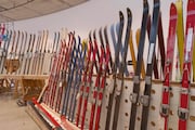 中崎透×青森市 所蔵作品展「シュプールを追いかけて」の展示風景。  (参考作品) (Photo by NISHIKAWA Koji)