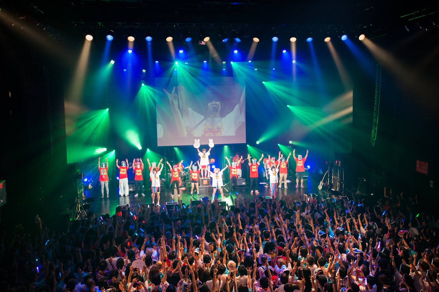 「ゆるめるモ！ディスコサイケデリカツアー」赤坂BLITZ公演の様子。（写真：曽我美芽）