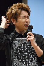 おいしかったごはんを思い出そうとするコーイチ。